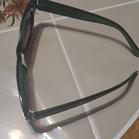 Juicy Couture sunglasses main image 6